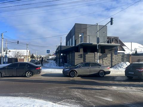 коммерческая по адресу Свободы ул. (Леніна), 22б