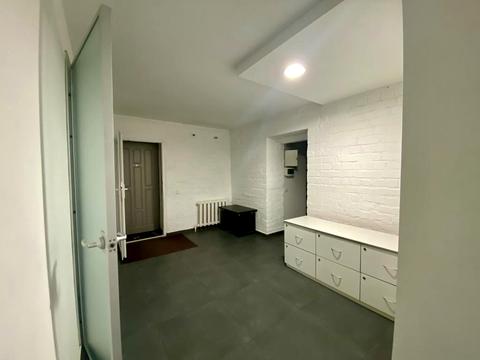 комерційна за адресою Володимира Вернадського вул. (Дзержинського), 35