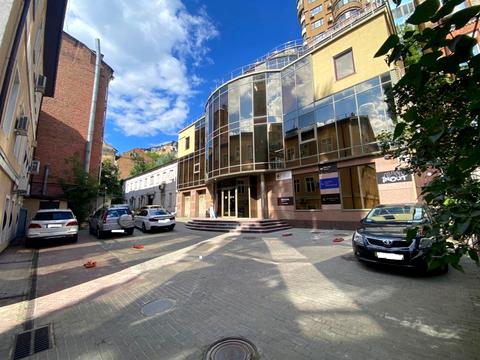 комерційна за адресою Басейна вул., 7