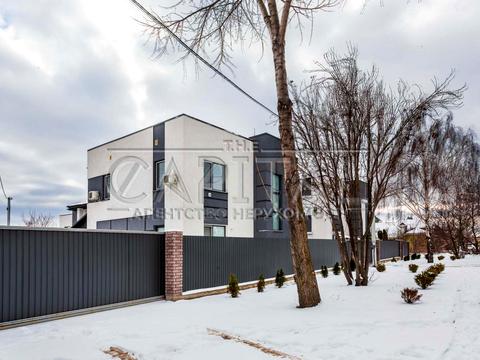 будинок за адресою с. Гатне, Доброго Дуба вул.