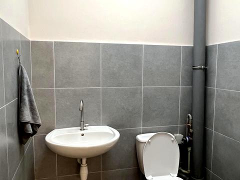 комерційна за адресою Берестейський просп. (Перемоги), 67-А