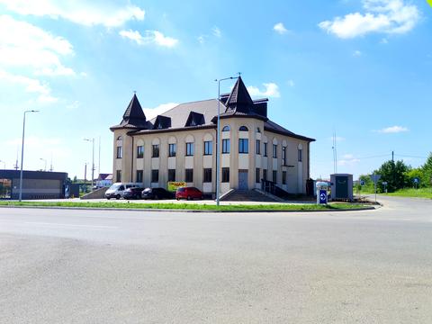 комерційна за адресою Центральна вул. (1 Травня), 80