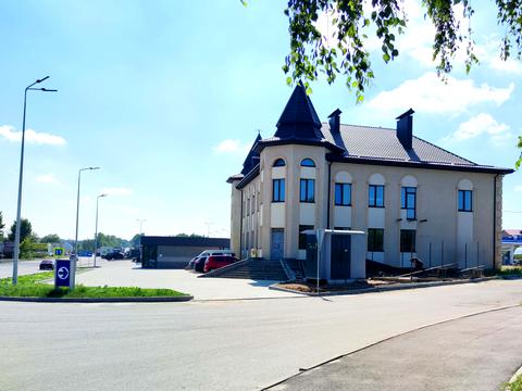 комерційна за адресою Центральна вул. (1 Травня), 80