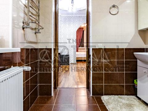 будинок за адресою Київ, Тодося Осьмачки вул. (Горького)