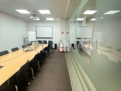 коммерческая по адресу Нововокзальная ул., 2