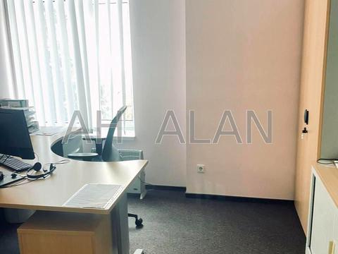 коммерческая по адресу Нововокзальная ул., 2