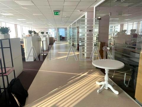 коммерческая по адресу Нововокзальная ул., 2