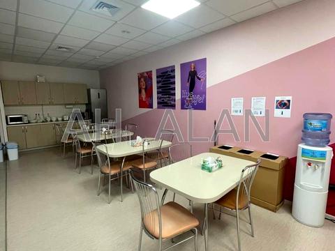 коммерческая по адресу Нововокзальная ул., 2