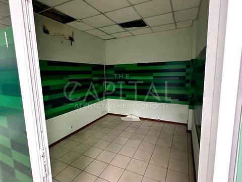 комерційна за адресою Левка Лук'яненка вул. (Маршала Тимошенка), 29