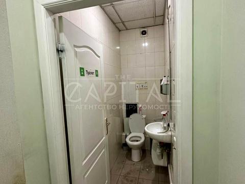 комерційна за адресою Левка Лук'яненка вул. (Маршала Тимошенка), 29