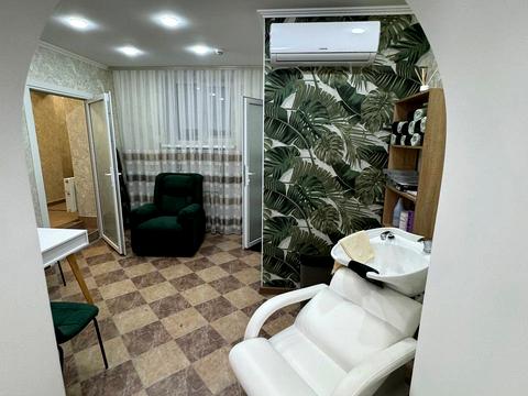 комерційна за адресою Лук'яна Кобилиці вул., 116