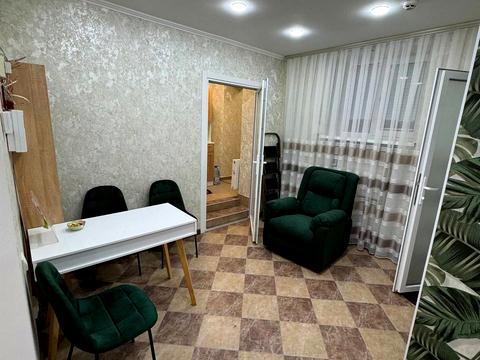 комерційна за адресою Лук'яна Кобилиці вул., 116