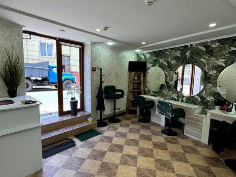 комерційна за адресою Лук'яна Кобилиці вул., 116