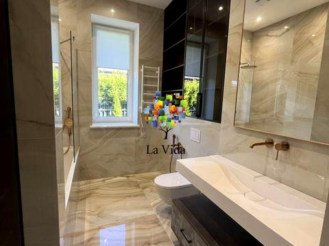 будинок за адресою Кар'єрна вул.