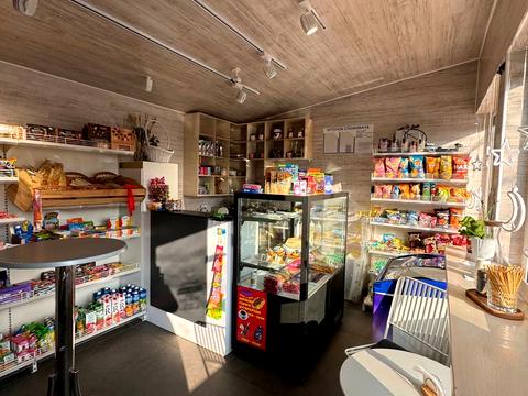 комерційна за адресою Чернівці, Незалежності просп., 86-А