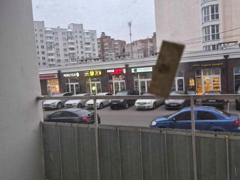 комерційна за адресою Незалежності вул., 15