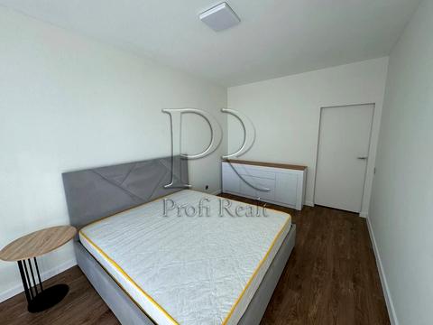 квартира за адресою Дніпровська набережна вул., 15-Є