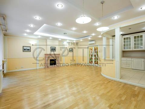 комерційна за адресою Ірининська вул., 3