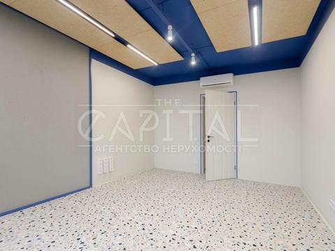 комерційна за адресою Михайла Бойчука вул. (Кіквідзе), 41-Б