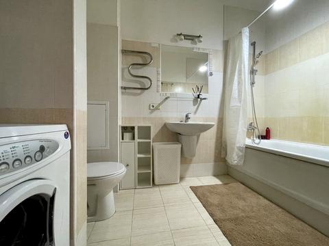 квартира за адресою Володимира Івасюка просп. (Героїв Сталінграду), 8