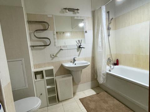 квартира за адресою Володимира Івасюка просп. (Героїв Сталінграду), 8