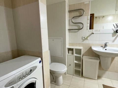 квартира за адресою Володимира Івасюка просп. (Героїв Сталінграду), 8