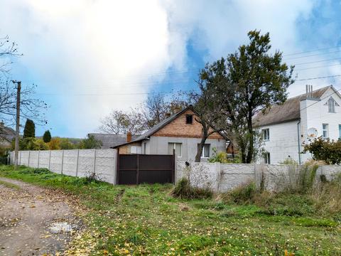 дом по адресу Центральна