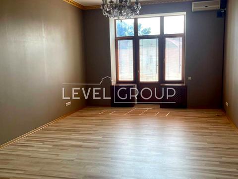 комерційна за адресою Шота Руставелі вул., 23