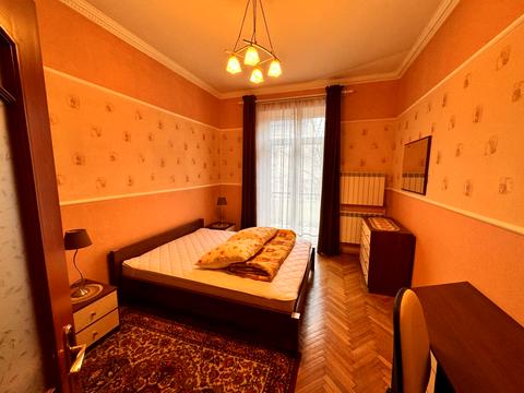 квартира по адресу Гетьмана Дорошенко ул. (Жовтневая), 71