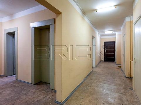 квартира за адресою Анни Ахматової вул., 13