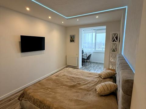 квартира по адресу Ивана Пулюя ул., 40/15