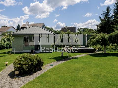 будинок за адресою Яблунева вул.