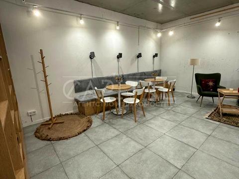 комерційна за адресою Михайла Максимовича вул. (Онуфрія Трутенка), 26-В