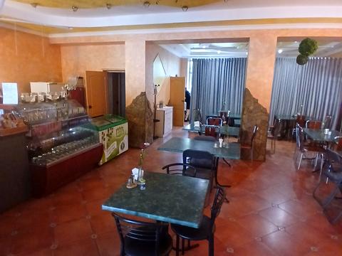 комерційна за адресою Зарічанська вул., 18