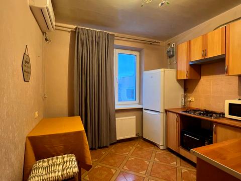 квартира за адресою житловий масив Тополя-3 вул., 21 к1