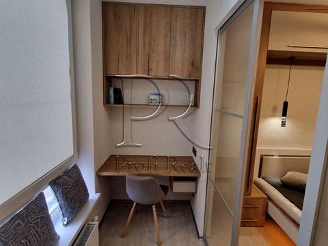 квартира за адресою Олександра Олеся вул., 5-А