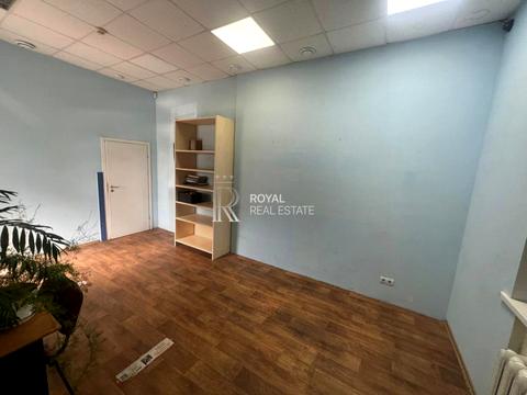 комерційна за адресою Сім'ї Стешенків вул. (Тимофія Строкача), 3