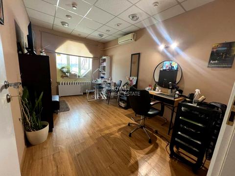 комерційна за адресою Сім'ї Стешенків вул. (Тимофія Строкача), 3