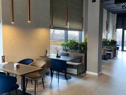 комерційна за адресою Зарічна вул., 1-В