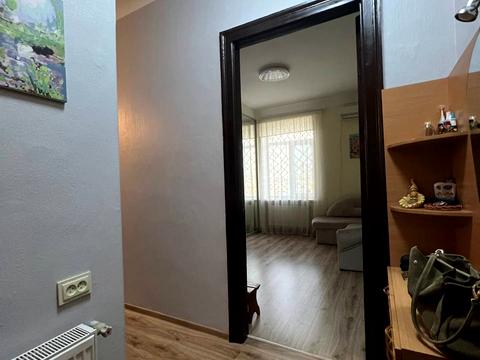 квартира за адресою 128-ї Бригади Тероборони вул. (Курчатова), 4