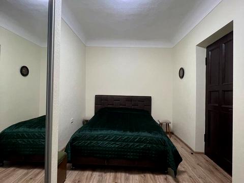 квартира за адресою 128-ї Бригади Тероборони вул. (Курчатова), 4