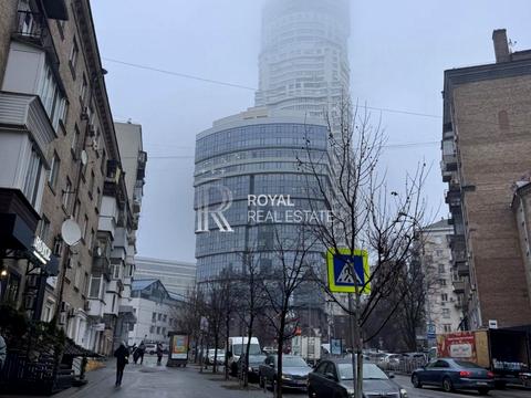 комерційна за адресою Мечнікова, 1