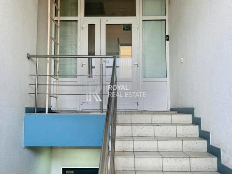 комерційна за адресою Новокостянтинівська вул., 7