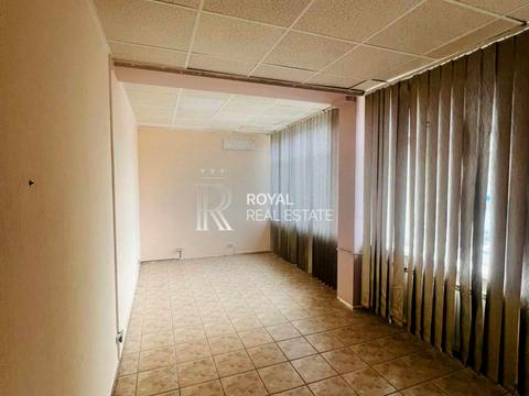 комерційна за адресою Новокостянтинівська вул., 7