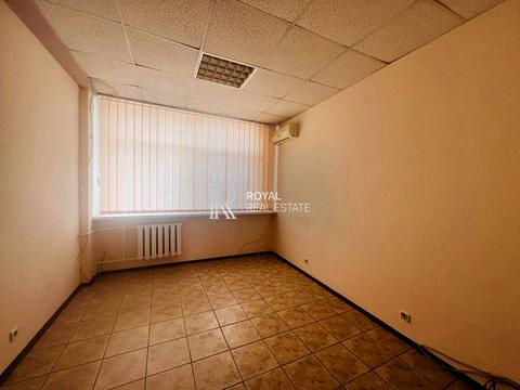 комерційна за адресою Новокостянтинівська вул., 7