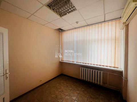 комерційна за адресою Новокостянтинівська вул., 7