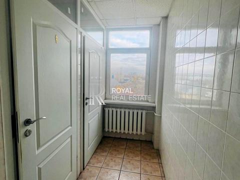 комерційна за адресою Новокостянтинівська вул., 7