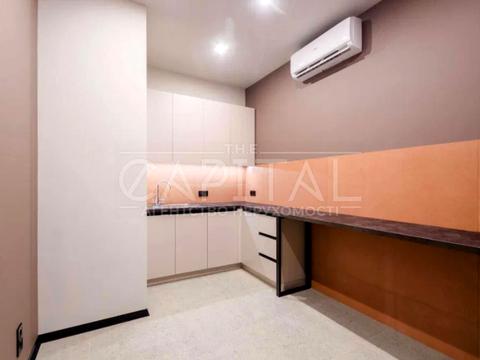 комерційна за адресою Антоновича вул. (Горького), 109