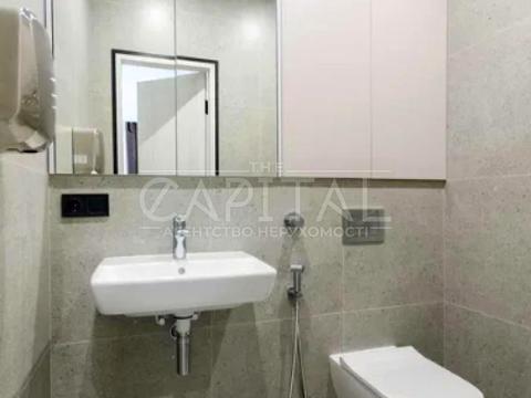 комерційна за адресою Антоновича вул. (Горького), 109