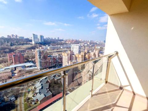 комерційна за адресою Антоновича вул. (Горького), 109